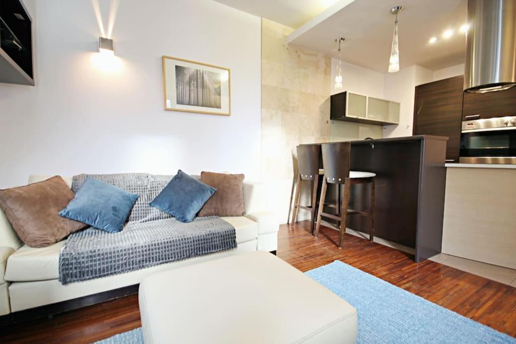 Parkowy Apartament Leilighet Wrocław Eksteriør bilde