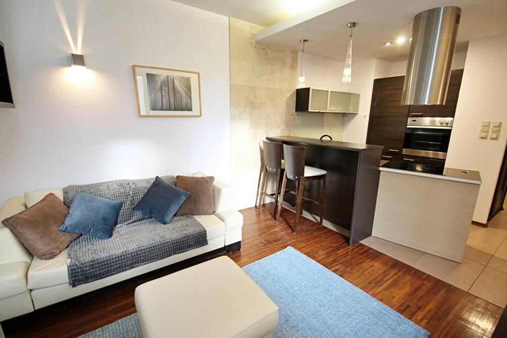 Parkowy Apartament Leilighet Wrocław Eksteriør bilde